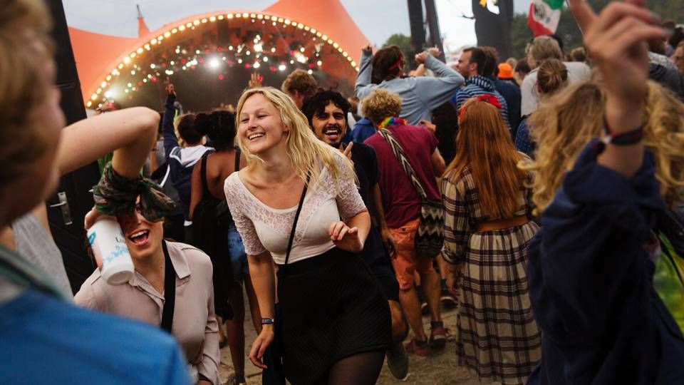 Roskilde Festival omsætter for over 100 mio. kr. på festivalområdets barer og madboder. | Foto: Gregers Tycho/Polfoto/Arkiv