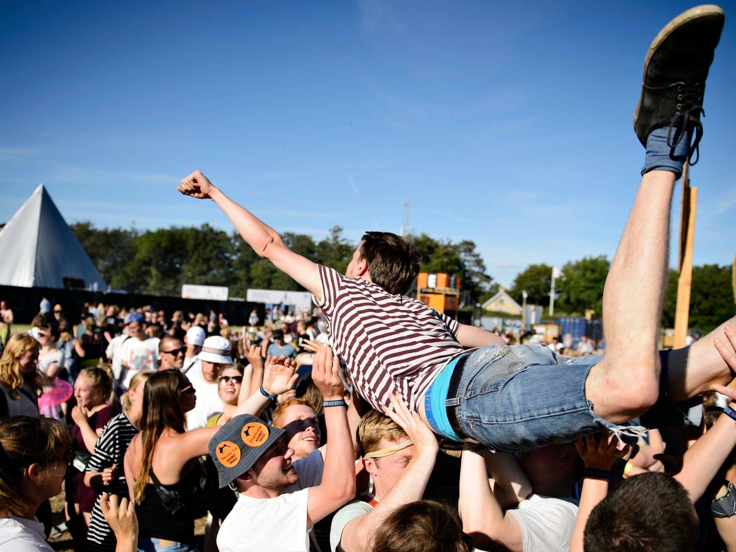 Roskilde Festival samler over 100.000 gæster, og derfor er det et attraktiv sted at være tilstede for danske fødevarevirksomheder. | Foto: Philip Davali/Polfoto