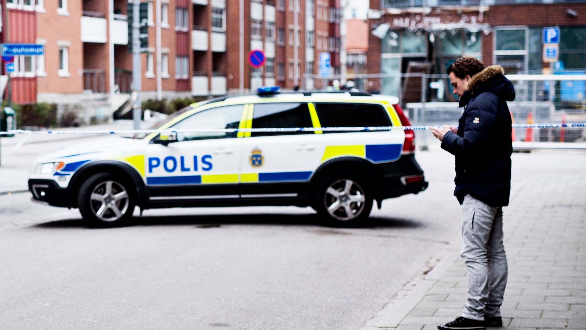 Svensk politi i aktion. Dette billede har ikke noget med dagens bombetrussel mod Gefle Dagblad at gøre. | Foto: LINE ØRNES SØNDERGAARD/POLFOTO/ARKIV