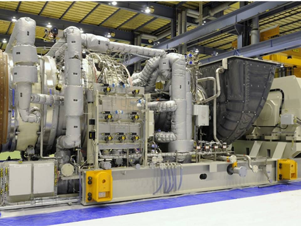 På billedet ses en Siemens SGT-800 gasturbine