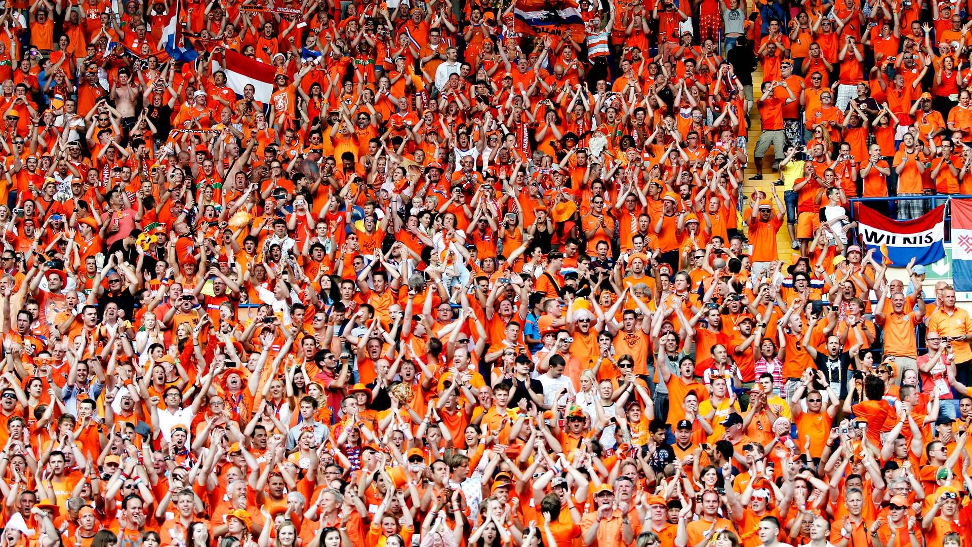 Hollandske fodboldfans til EM-slutrunden i 2012 | Foto: Gregers Tycho/Polfoto/Arkiv