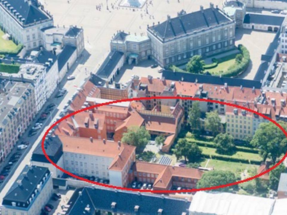 Ejendommen Amaliegade 23 i Frederiksstaden i indre København omdannes til 35 ejerlejligheder. Tidligere var den ejet af staten og husede bl.a. Ankestyrelsen. | Foto: PR-foto