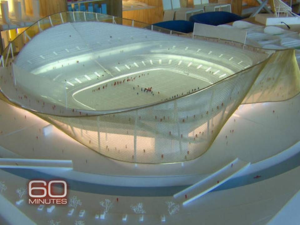 Modellen af det nye stadion, som Bjarke Ingels har tegnet for NFL-holdet Washington Redskins. Rund om stadionet løber en voldgrav, der kan bruges til kajaksejlads. | Foto: CBS News