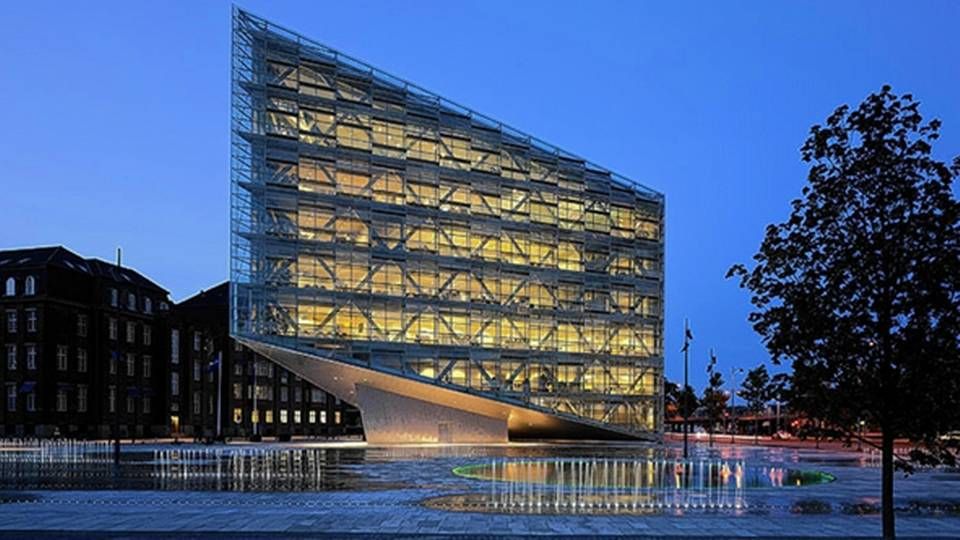 Krystallen er designet er arkitekterne Schmidt Hammer Lassen og blev en tilføjelse til Nykredits primære hovedsæde Glaskuben, der ligger ud til Kalvebod Brygge. | Foto: PR.