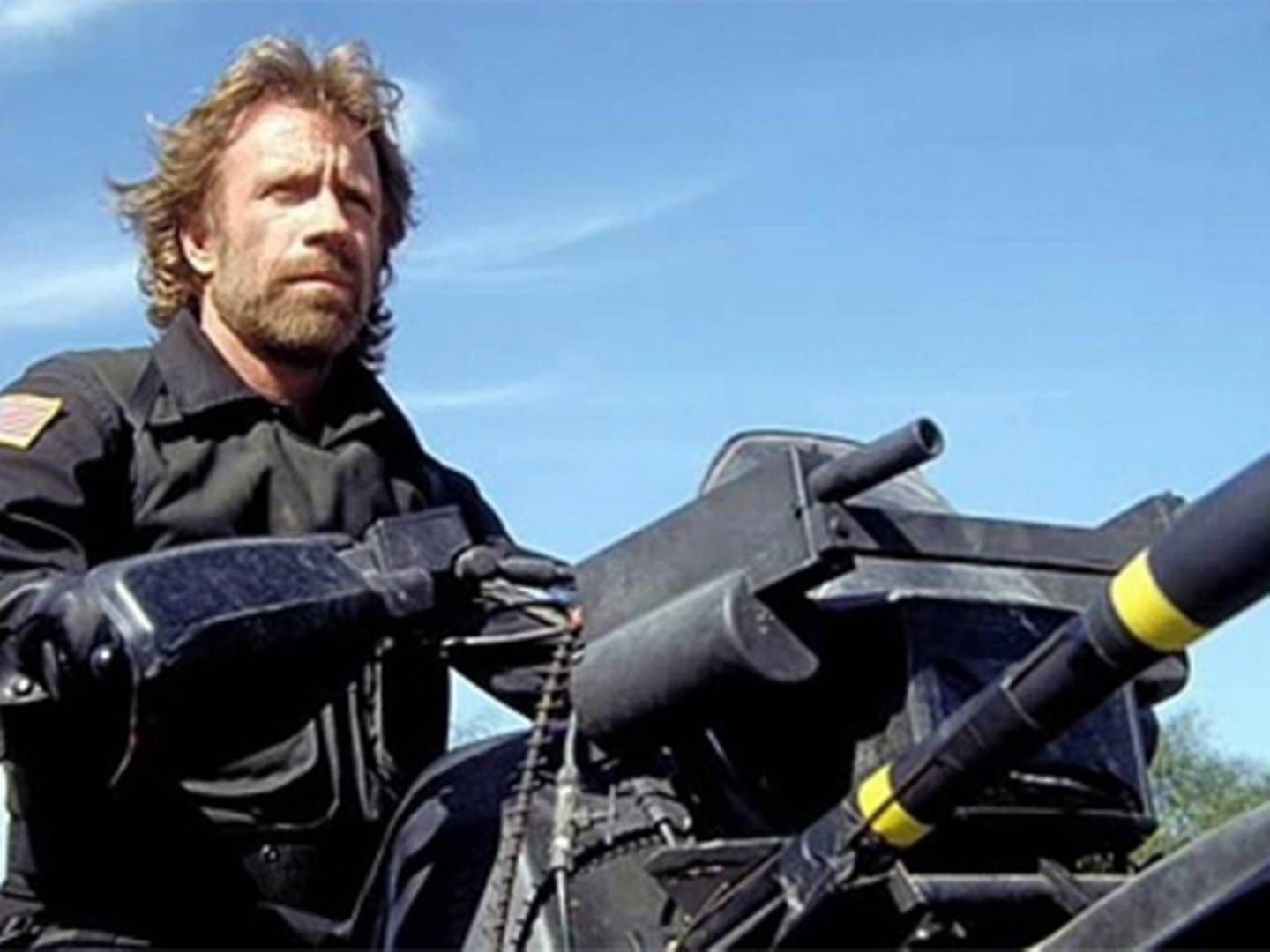 I mangel på anden illustration på fusionen ses her Chuck Norris i filmen Delta Force fra 1986.