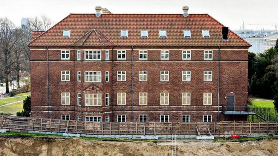 Der bruges milliarder på nye bygninger på Bispebjerg Hospital i disse år. Her ses udgravningen til en ny laboratorie- og logistikbygning. Der er endnu ikke gravet ud til det nye akuthus, hvor projektkonkurrencen har kostet hospitalet to klagesager for urent trav. | Foto: Lars Krabbe/Polfoto