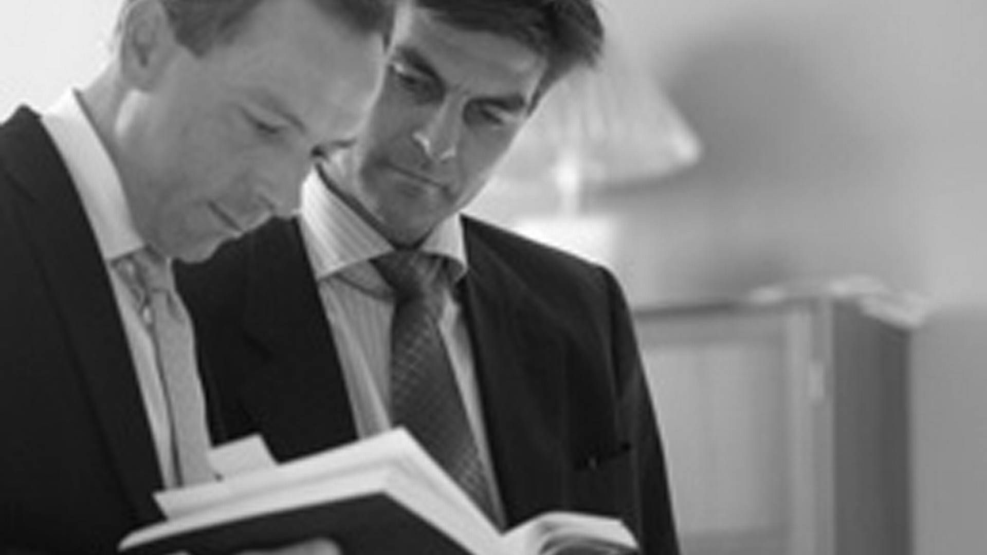 Jan M. Hansen (th.) og Flemming Brokmose udgør den daglige ledelse af Habro & Finansgruppen efter at bestyrelsesformand Jesper Tullin har solgt sin andel. | Foto: PR