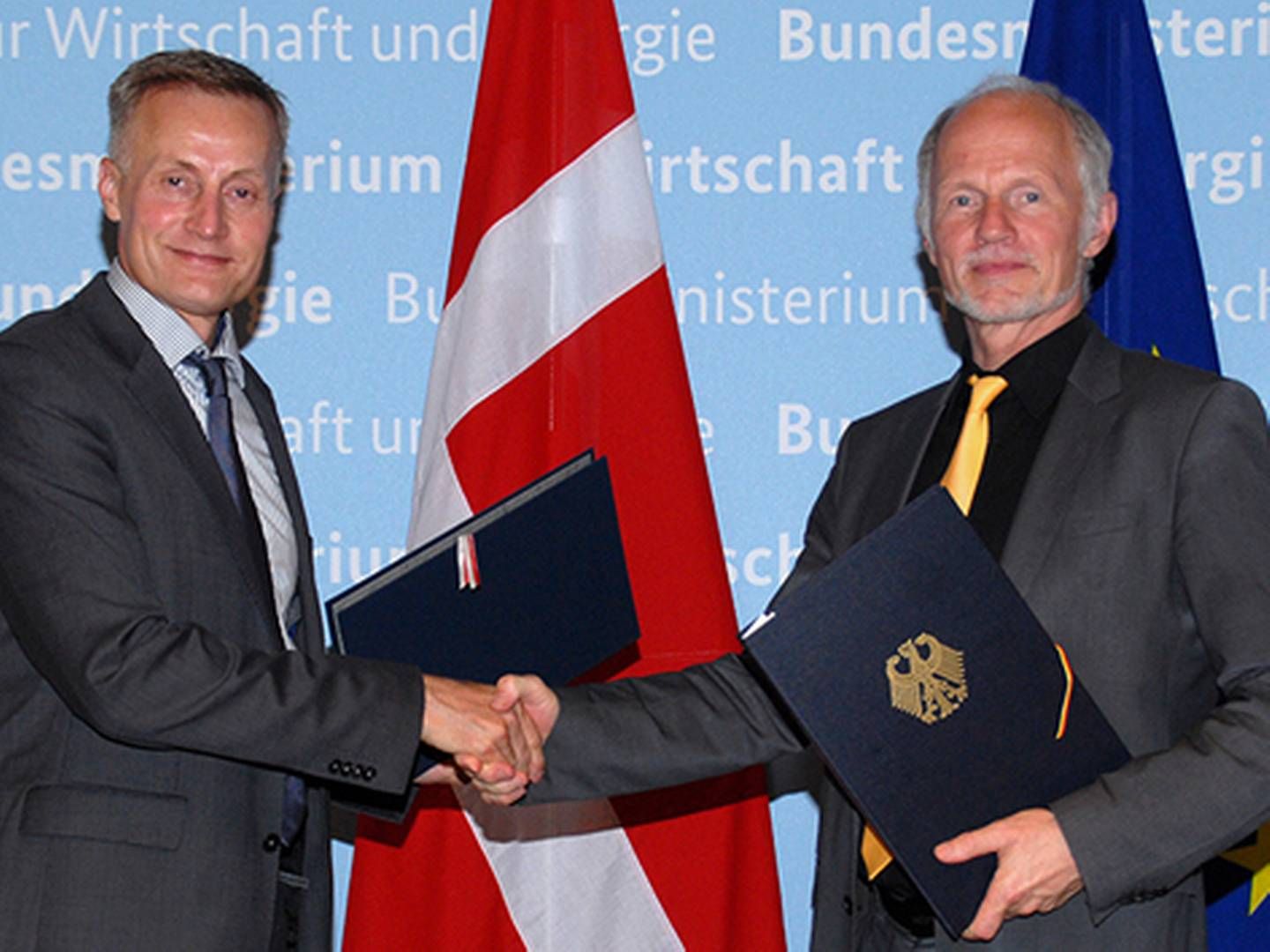 Last year, Denmark and Germany – represented by William Boe of the Danish embassy in Berlin and the German state secretary Rainer Baake – entered into a transnational pilot tender for solar power. Now, Germany would formally like to allow wind developers form other countries to bid in German tenders as well.