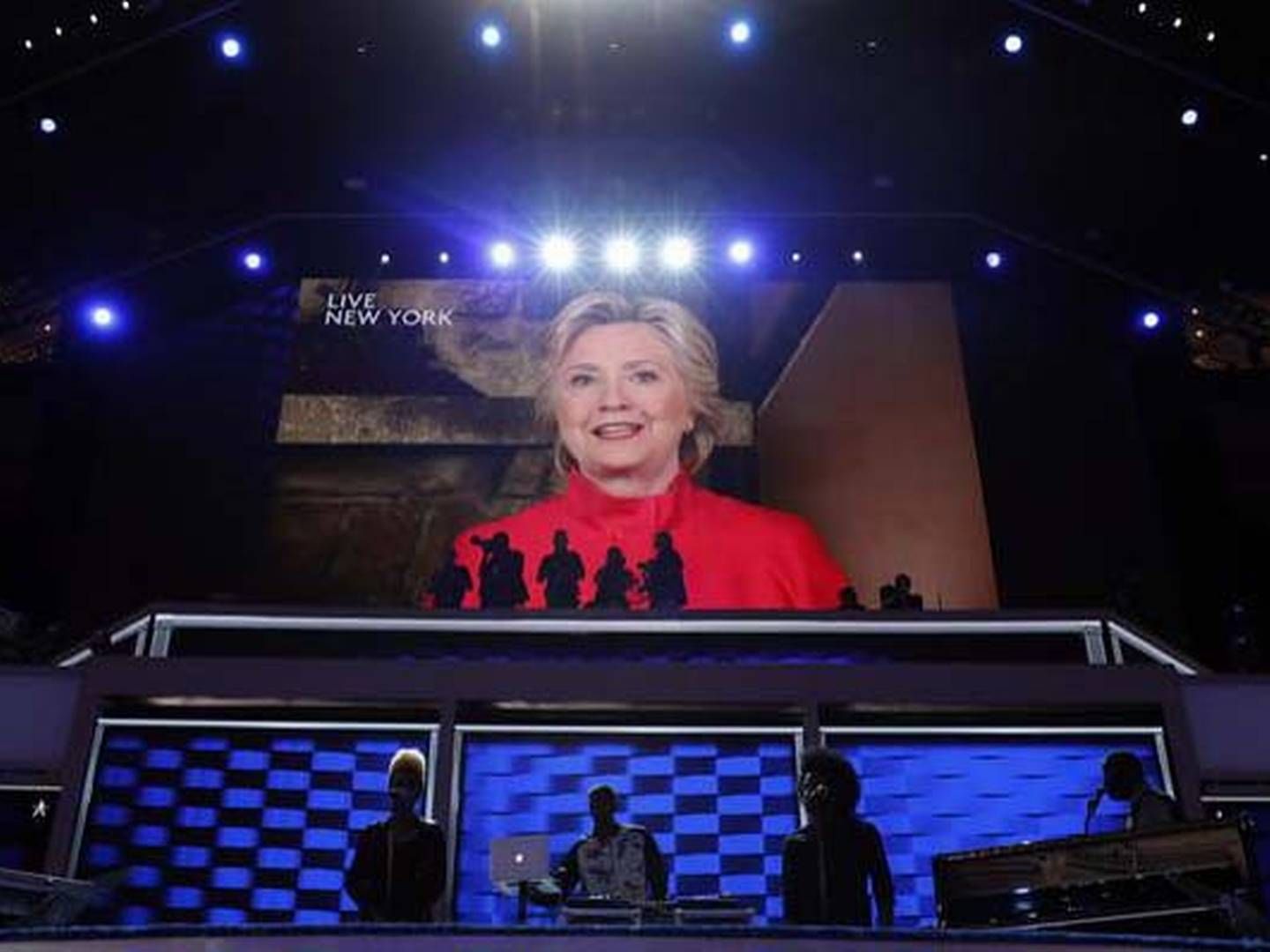 Hillary Clinton med på storskærm på andendagen (tirsdag) af demokraternes konvent. | Foto: Carolyn Kaster/AP/Polfoto