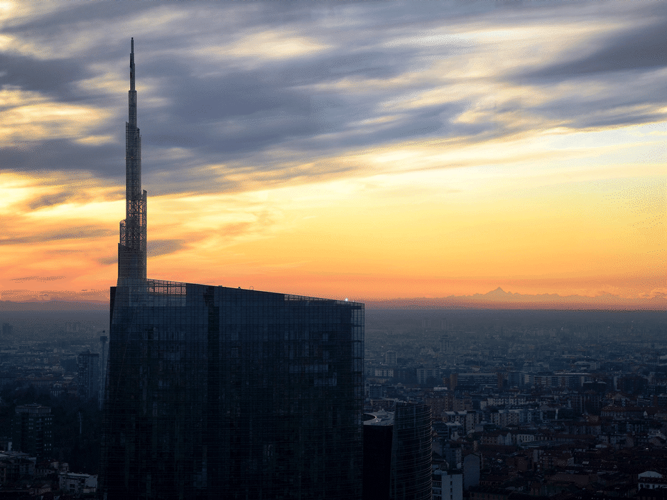 Unicredits hovedkontor ligger i Milano og holder til i Italiens højeste skyskraber på 231 meter. | Foto: PR