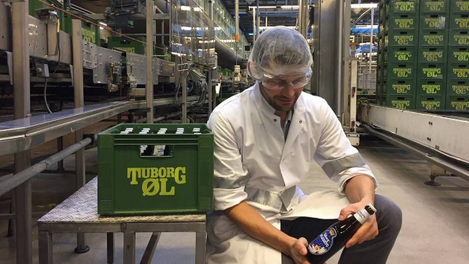 Carlsberg Danmarks brygmester Mikkel Laust Broe i Carlsbregs største danske bryggeri i Fredericia.