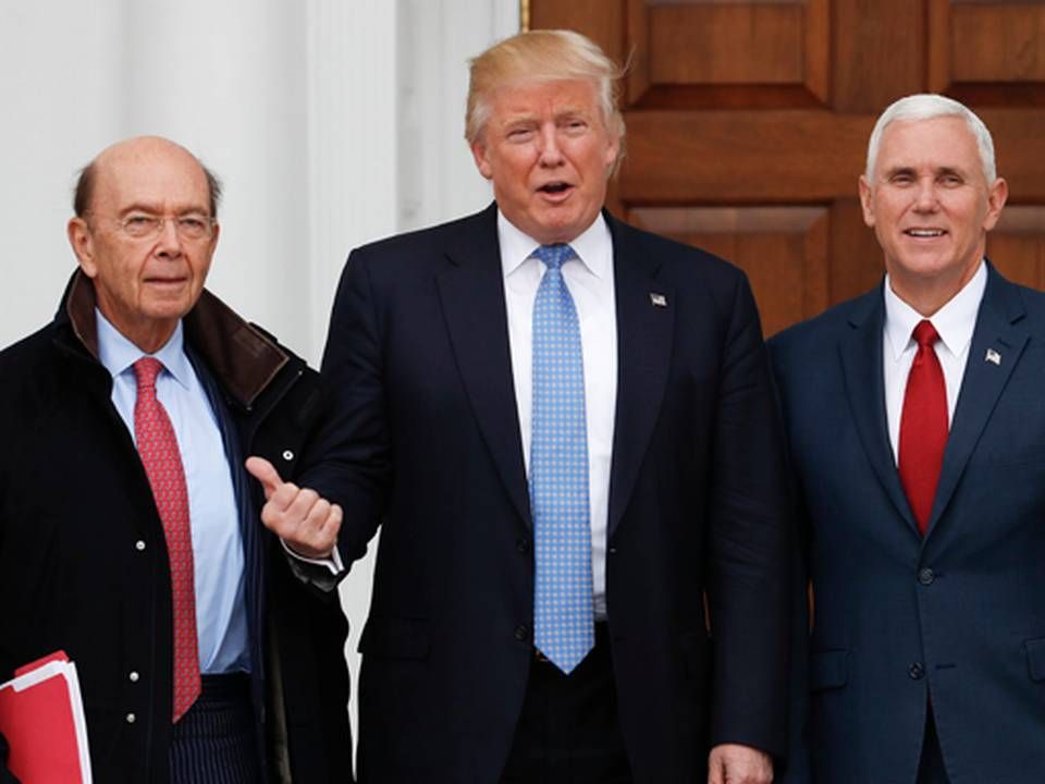 Wilbur Ross (tv.) mødtes søndag med kommende præsident Donald Trump og kommende vicepræsident Mike Pence. | Foto: Carolyn Kaster/AP/Polfoto