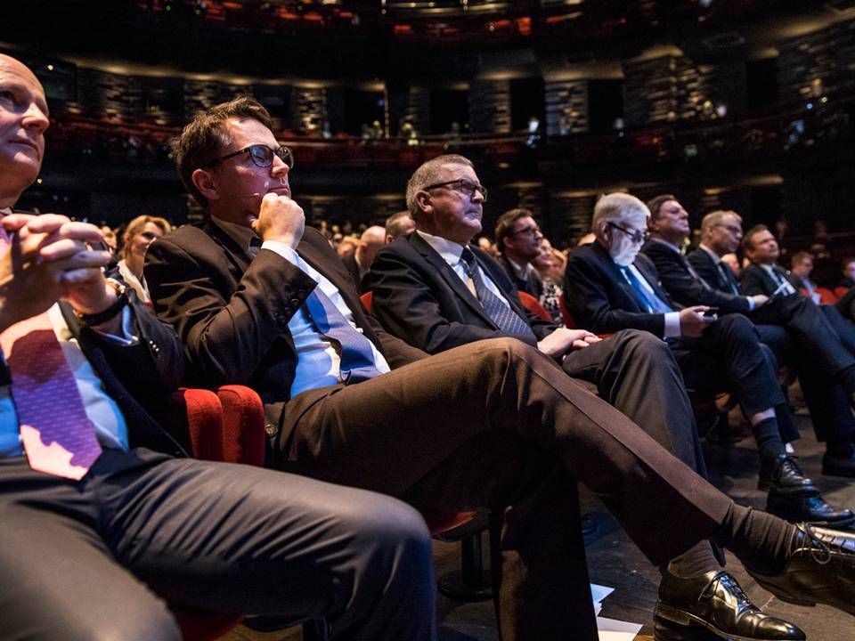 Årsmøde 2016 i Finansdanmark (dengang Finansrådet). Fra venstre bankdirektør Danske Bank Tonny Thierry Andersen, erhvervsminister Brian Mikkelsen, nationalbankdirektør Lars Rohde, Peter Lybecker, adm. direktør for Nordea Danmark. | Foto: Arkiv: Polfoto/Stine Bidstrup