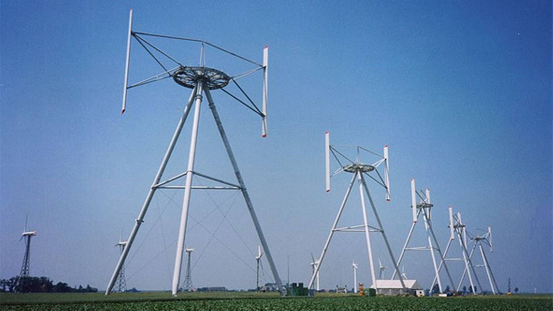I 1987 blev Tysklands første vindmøllepark, Westküste, taget i drift. Dengang bestod den af 30 møller med en samlet kapacitet på mægtige 1.000kW. Nu er parken, som nu ejes af Eon og Vattelfall, nede på fire møller på samlet 7,4MW.
