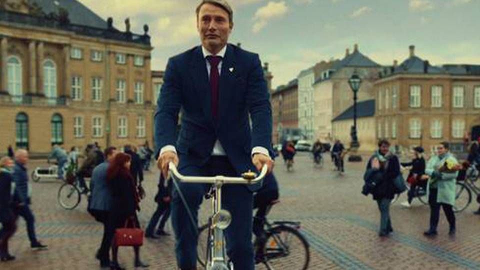 Mads Mikkelsen i reklamefilm fra Carlsberg. | Foto: Carlsberg