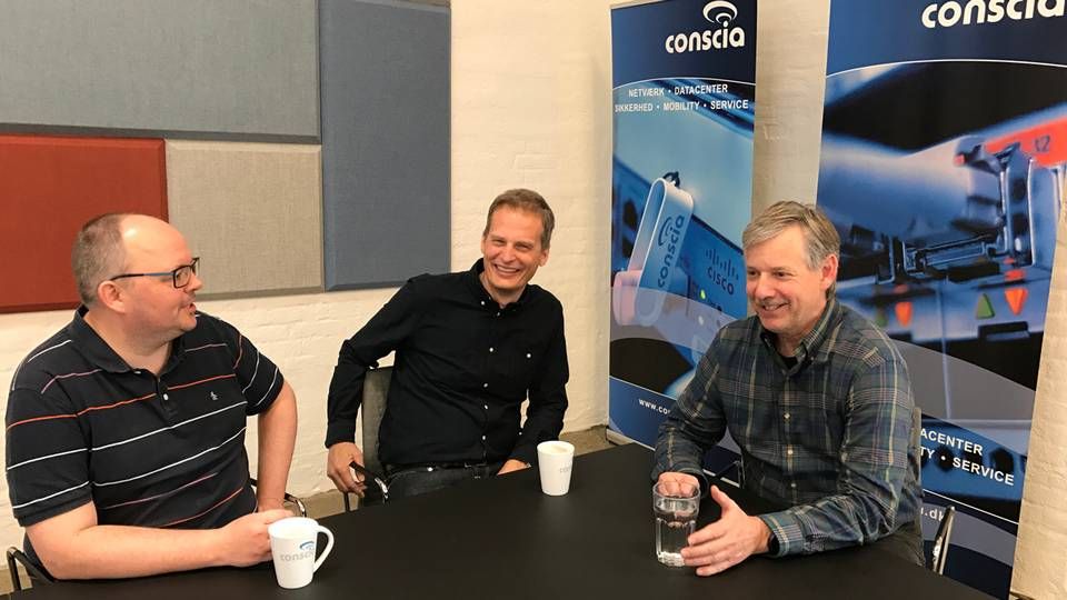 Mikkel Damsgaard(tv.) er CTO i Cloudpartner, Mogens Bransholm er direktør i Conscia Group og Peter Arberg (th.) er technical director i Conscia. | Foto: PR/Conscia