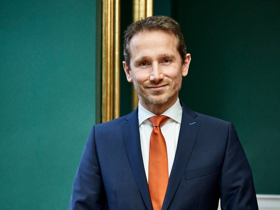 Finansminister Kristian Jensen (V) var blandt ministrene, der i dag præsenterede VLAK-regeringens nye licensaftale. | Foto: PR