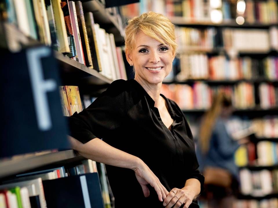 Cecilie Frøkjær har siden 2017 været vært på Jyllands-Postens podcast "Frøkjær og forfatterne". Nu bliver hun en del af holdet hos den svenske bogtjeneste Storytel. | Foto: Stine Bidstrup/Jyllands-Posten