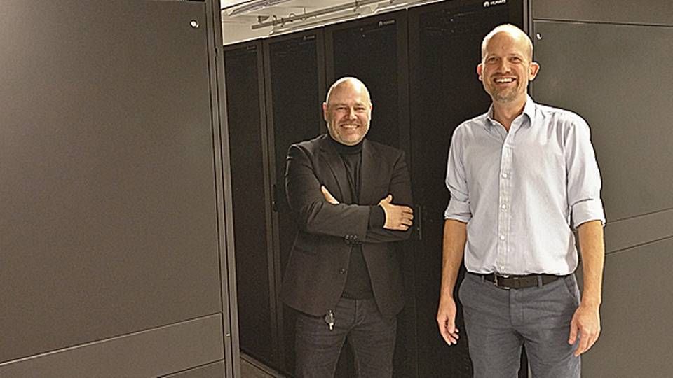 T.v. Martin Johansson, adm. direktør i datacentralen AdeoDC, med kommerciel direktør Lars Lastein ved siden af. | Foto: Frederik Jensen