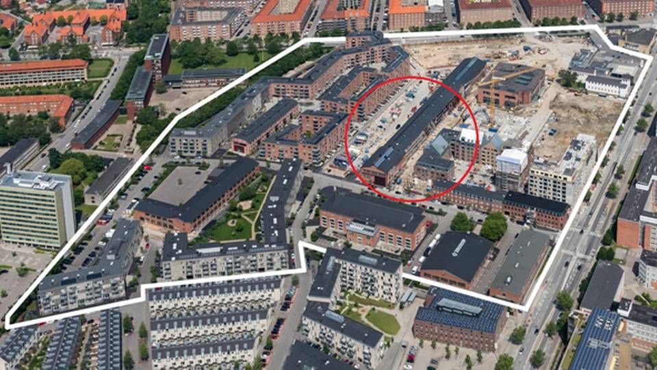 En oversigt over området Valby Maskinpark (markeret med hvid), som De Forenede Ejendomsselskaber er i gang med at udvikle og sælge løbende. Dette salg omfatter 66 boliger, der ligger i Montagehallen (markeret med rød). | Foto: PR