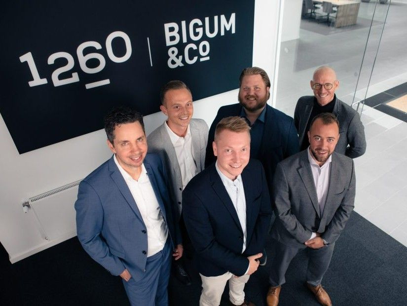 Hele den nye partnerkreds i 1260 A/S efter 1260's opkøb af Bigum&Co. Foto: PR