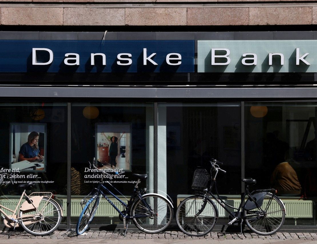 Det er nødvendigt at investere i olieselskaber, for at de kan omstille sig i mere grøn retning, lyder svaret fra Danske Bank. Foto: Andrew Kelly/Reuters/Ritzau Scanpix