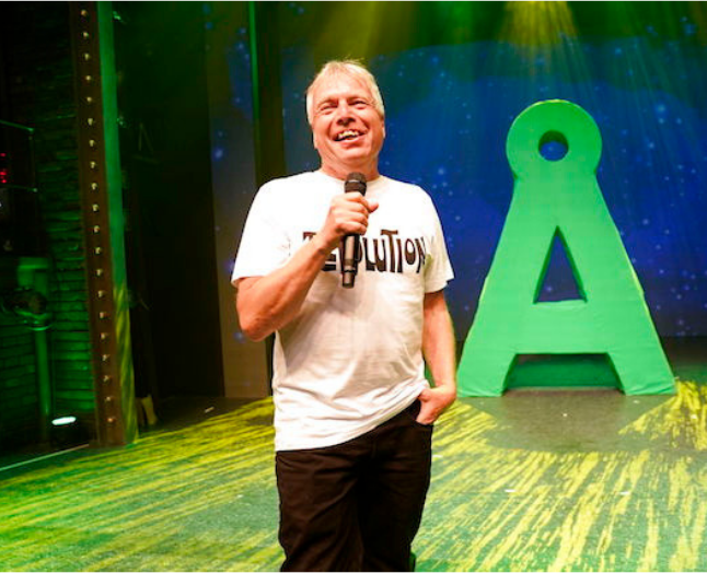 Nogle partier fik en massiv vælgerlussing, mens andre fordoblede deres mandater. Alternativet blev næsten halveret i Danmarks første klimavalg, men dansede Uffe-style i Cirkusbygningen alligevel. Foto: Martin Sylvest / Ritzau Scanpix.